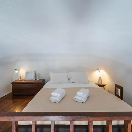 Adam House 度假居 *